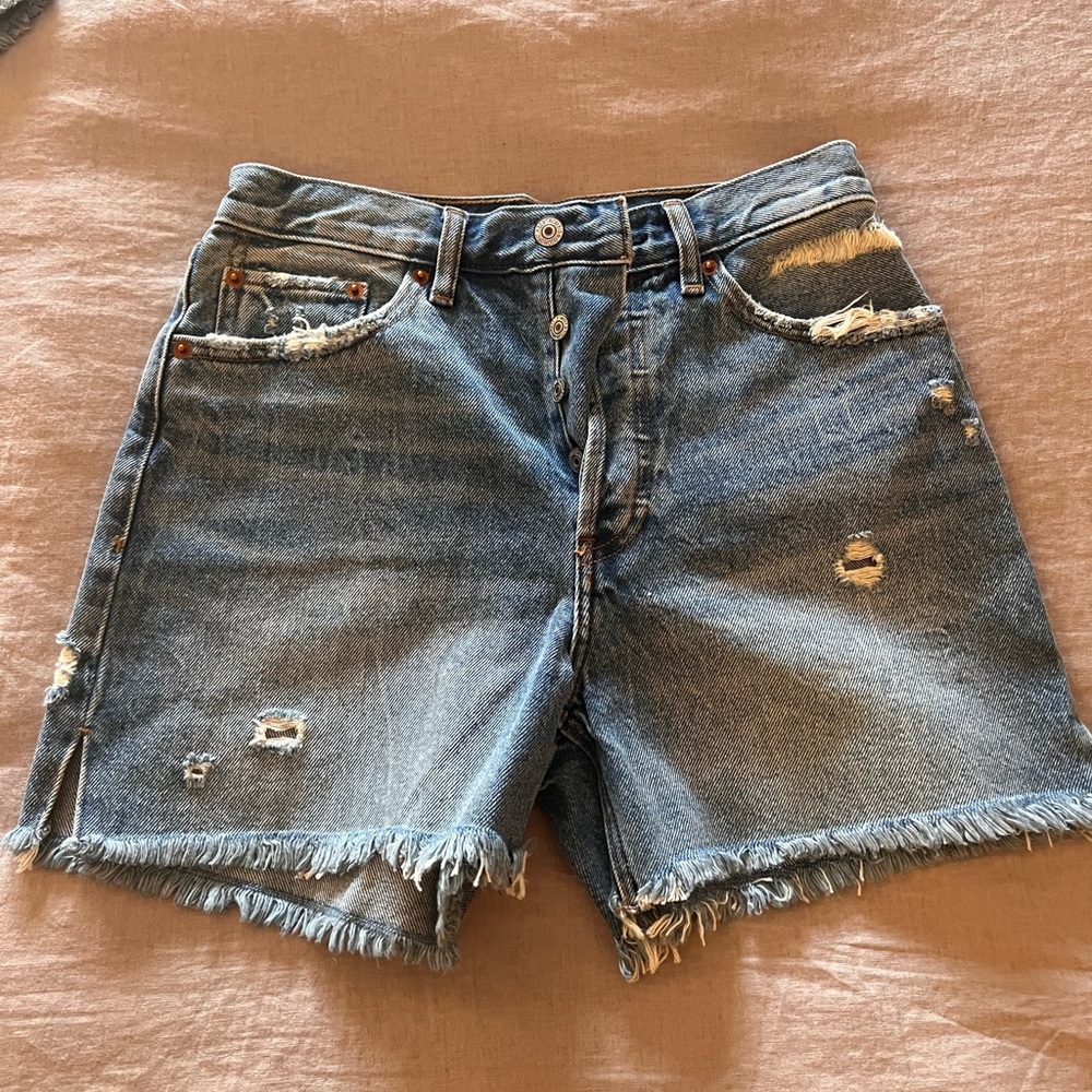 Abercrombie & Fitch 4” high rise jean shorts - never worn